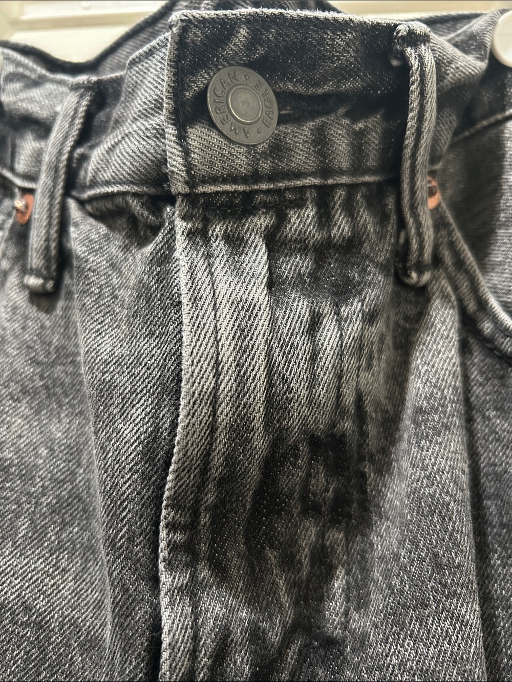 American Eagle Outfitters Gray Acid Wash Relaxed Jeans. Men size 29x30